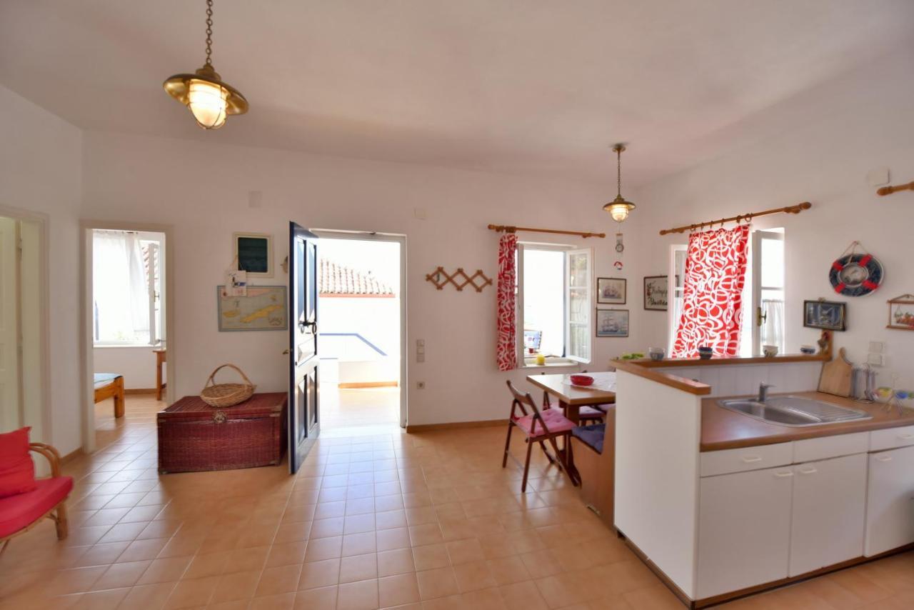 Options House Villa Hydra  Buitenkant foto