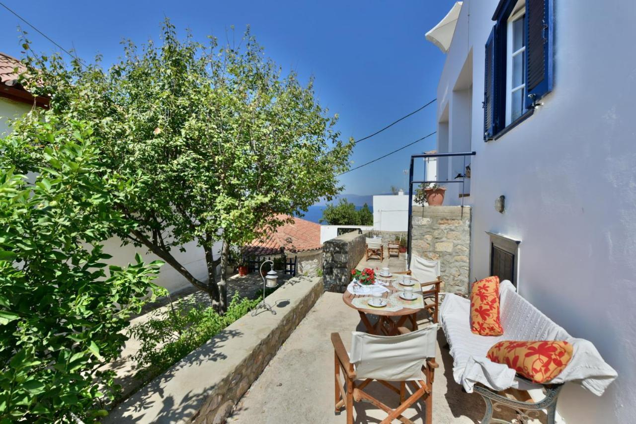 Options House Villa Hydra  Buitenkant foto