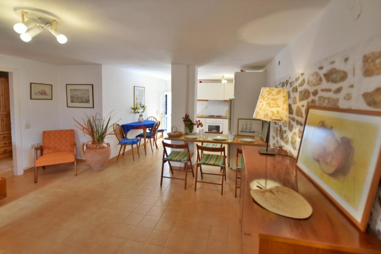 Options House Villa Hydra  Buitenkant foto