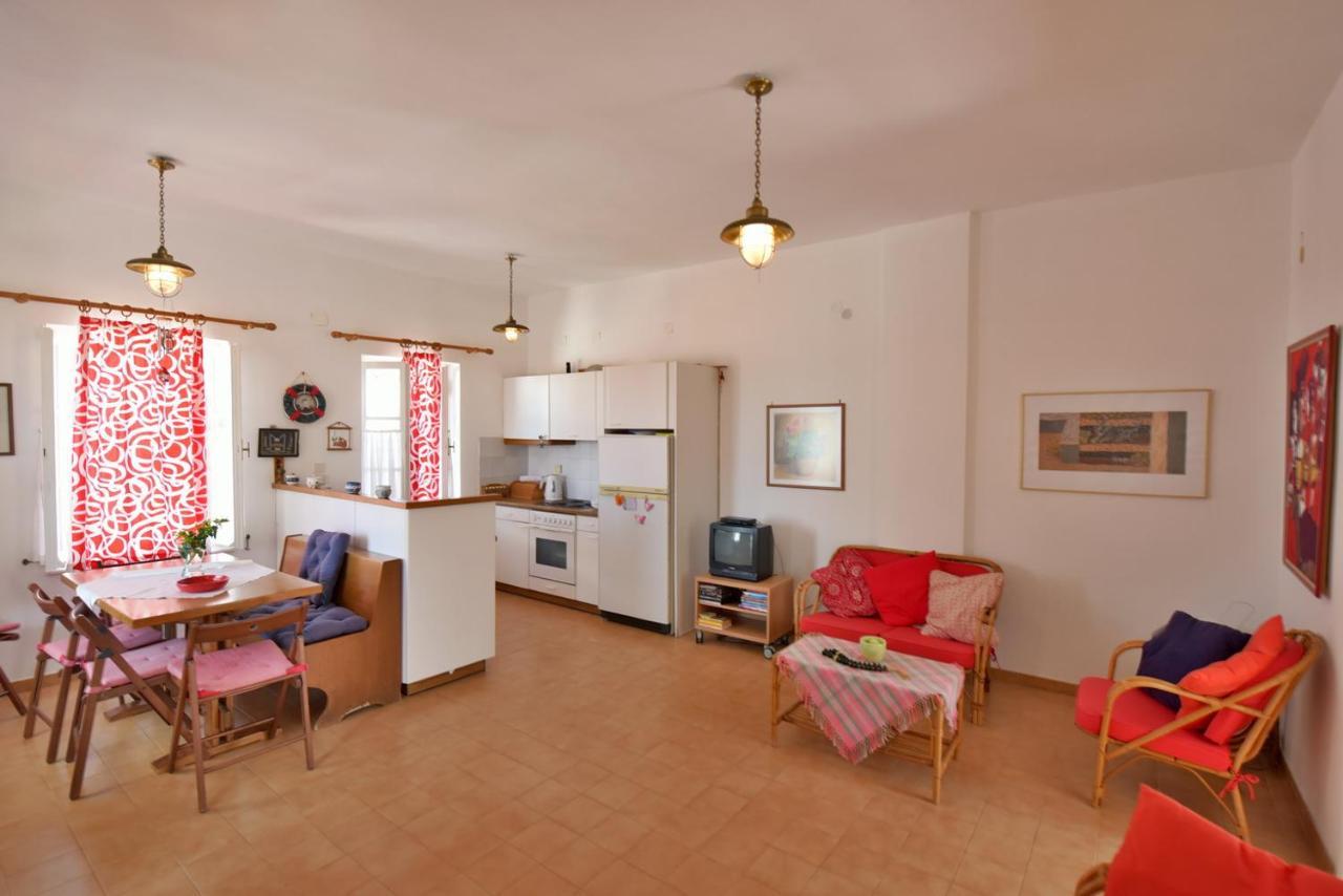 Options House Villa Hydra  Buitenkant foto
