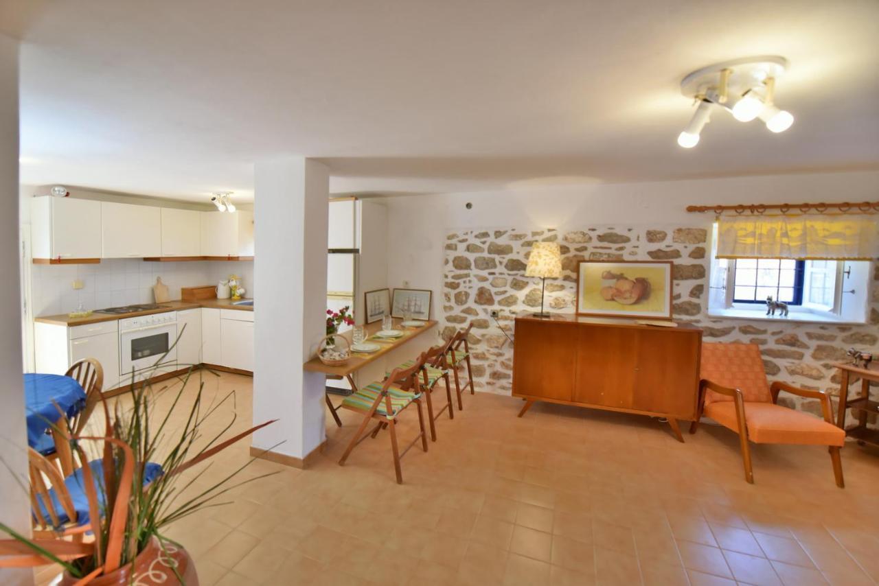 Options House Villa Hydra  Buitenkant foto