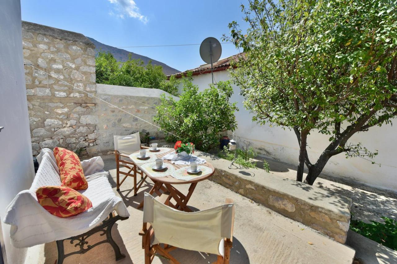 Options House Villa Hydra  Buitenkant foto