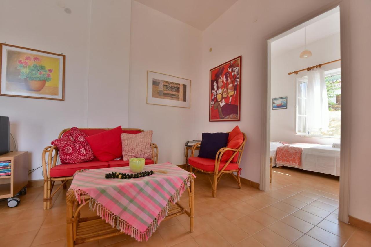 Options House Villa Hydra  Buitenkant foto
