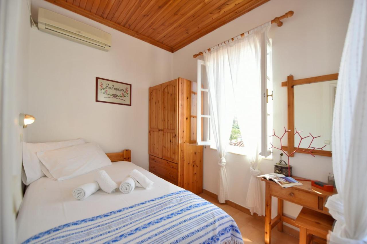 Options House Villa Hydra  Buitenkant foto